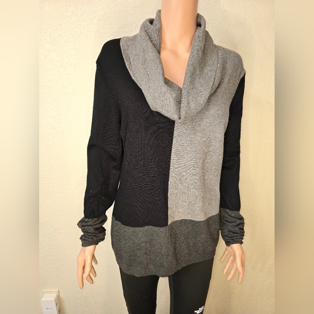 ALFANI Women Soft Warm turtleneck long sleeve sweater Size LArge Black - Gray